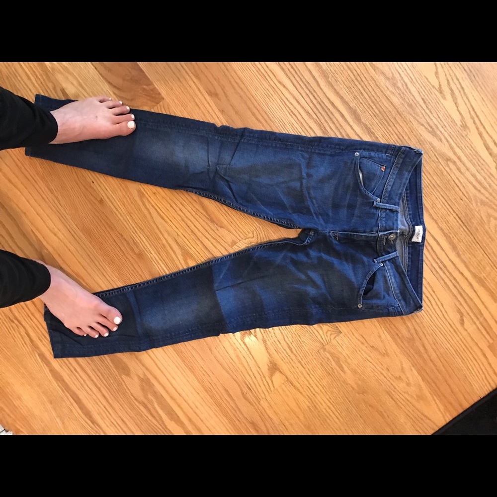 Hudson ankle light weight denim jeans. Size 28